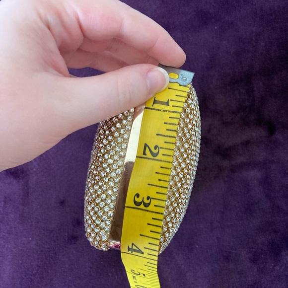 Gold Rhinestone Clutch Purse With Detachable Chain Strap - Picture 8 of 8